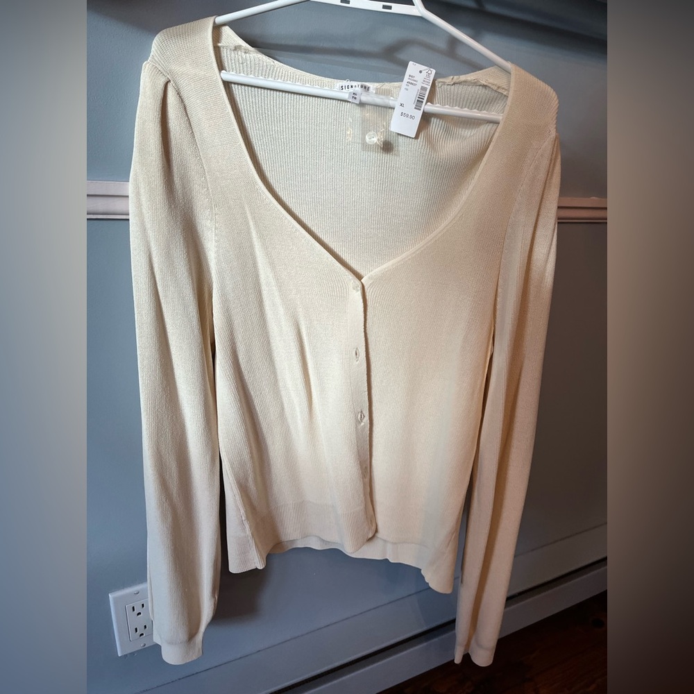 NWT Reitmans puff sleeve lightweight cardigan